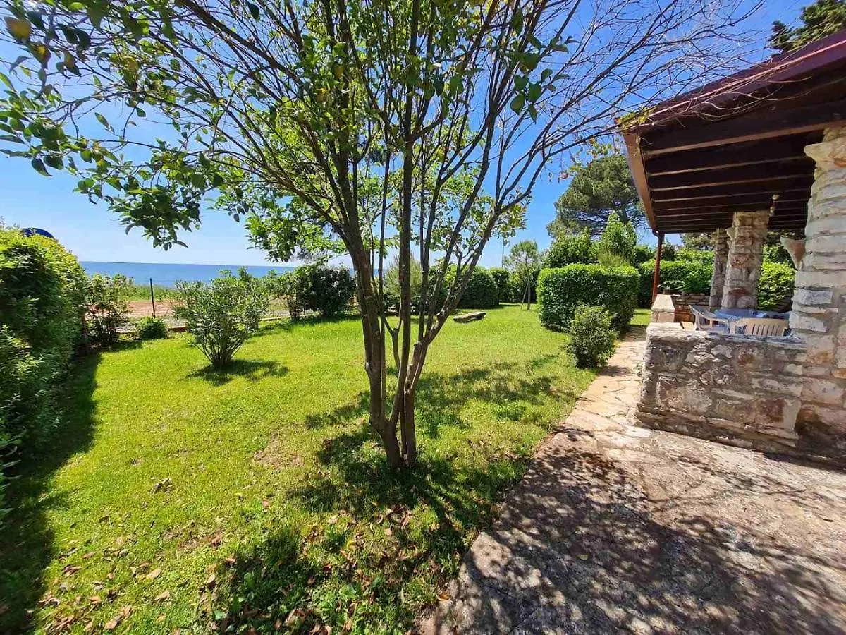 Beach House Red Umag 0*,  Croatia
